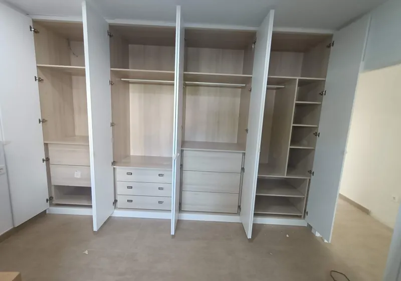 Armarios empotrados en Granada — Carpintería García Quirós