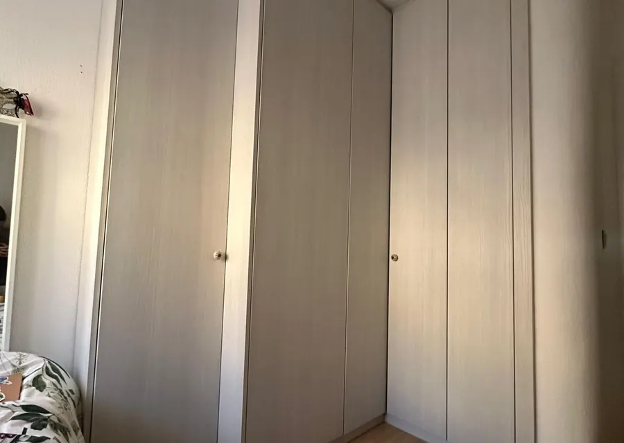 Armario en L a medida en dormitorio Granada