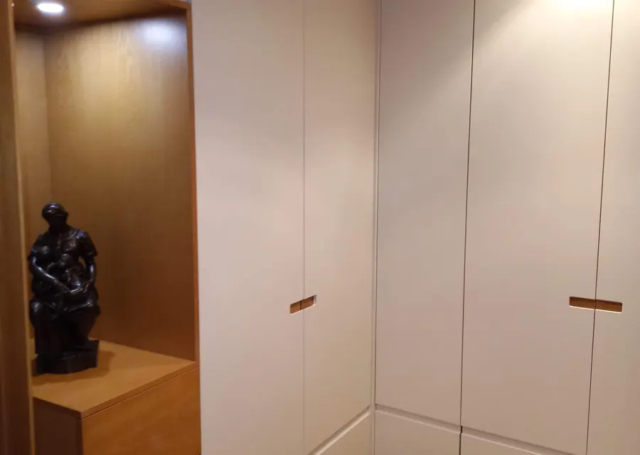 Vestidor organizado a medida en Granada