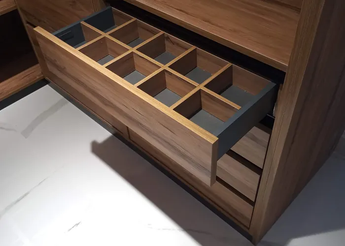 Armario empotrado lacado en Granada