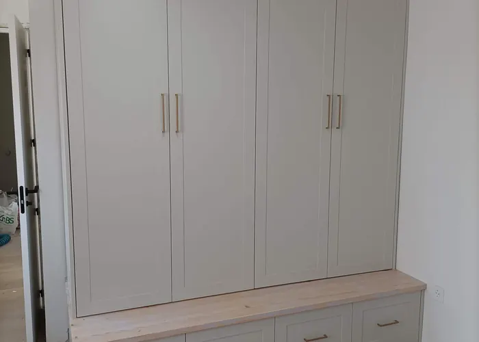 Detalle interior armario a medida Granada